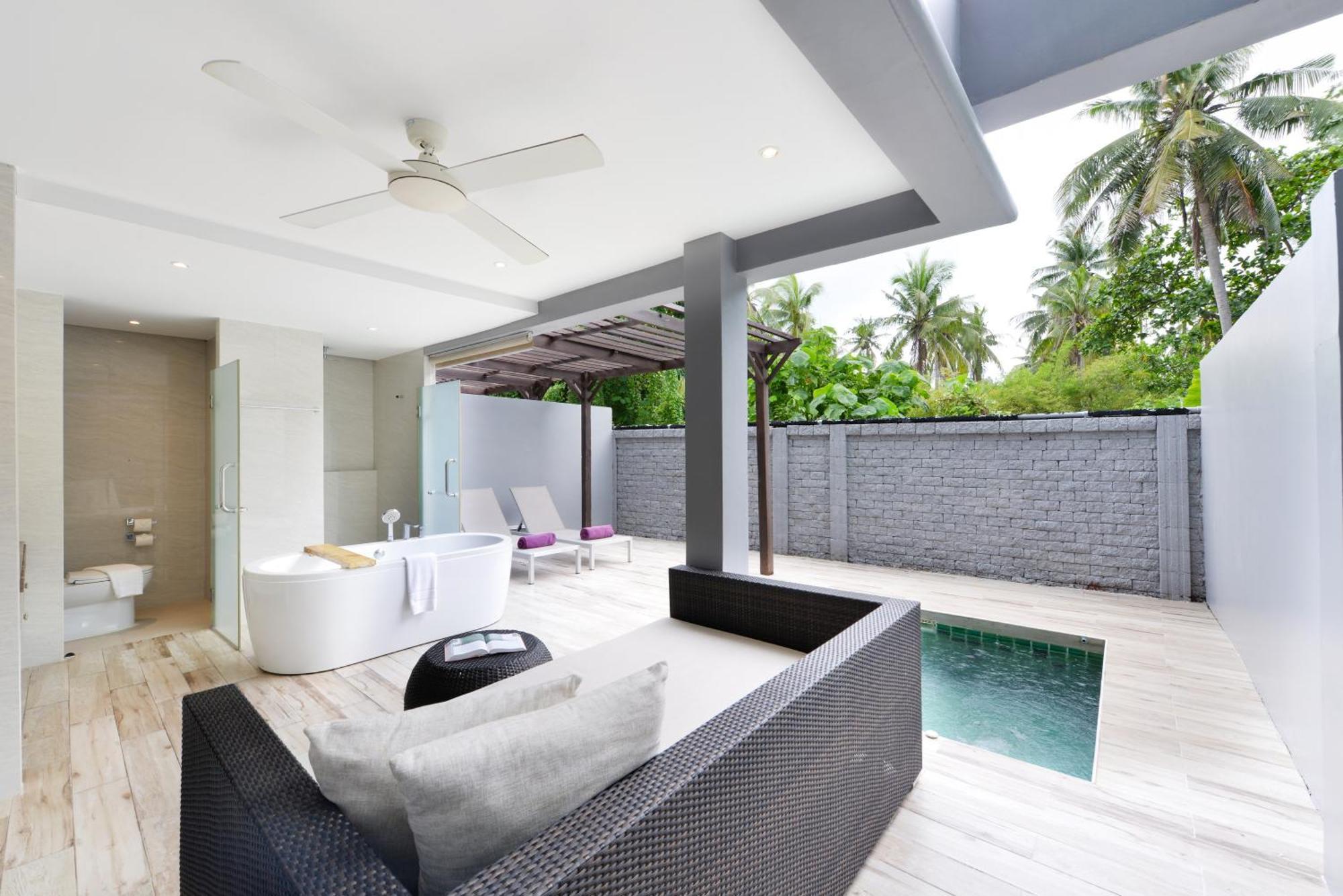 Private Pool Deluxe