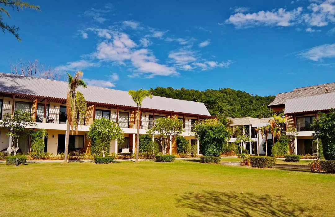 Twin Lotus Resort And Spa - Sha Plus - Adult Only "November - April"-1